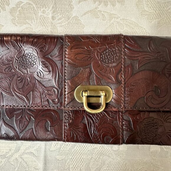 Nine West Tooled Leather Clutch / Shoulder Bag – 2-Way Style - Picture 4 of 13